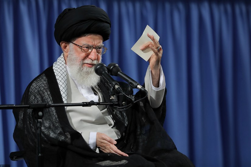 عقب نشینی در قاموس جمهوری اسلامی معنی ندارد