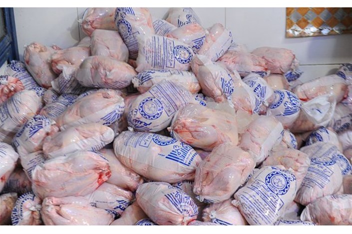 افزایش عرضه در برابر تقاضا قیمت مرغ را کاهش داد 