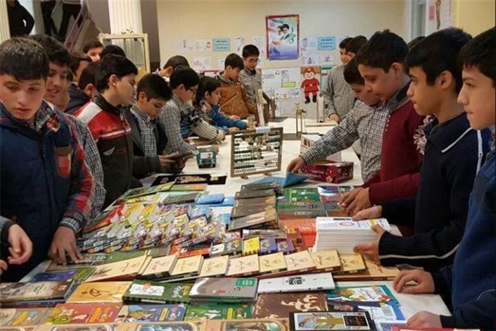 تورهای کتابگردی دانش آموزان به نمایشگاه تبادل کتاب