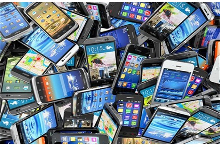 چند درصد از تلفن های همراه موجود در بازار قاچاق است؟