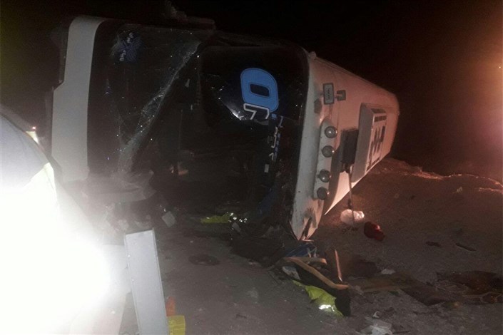 در واژگونی اتوبوس در شاهرود۳  نفر کشته و ۳۵ نفر مصدوم شدند/ عکس