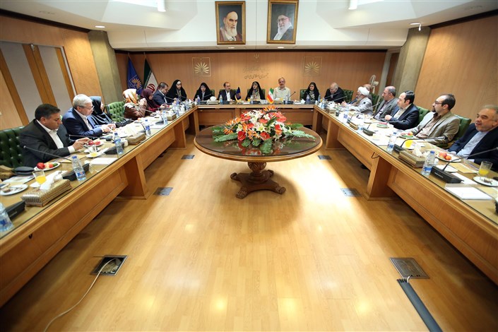 دیدار اعضای شورای شهر تهران با رئیس سازمان اسناد و کتابخانه ملی ایران