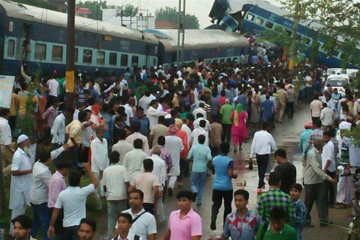 170 کشته و زخمی در حادثه خروج قطار از ریل در هند 