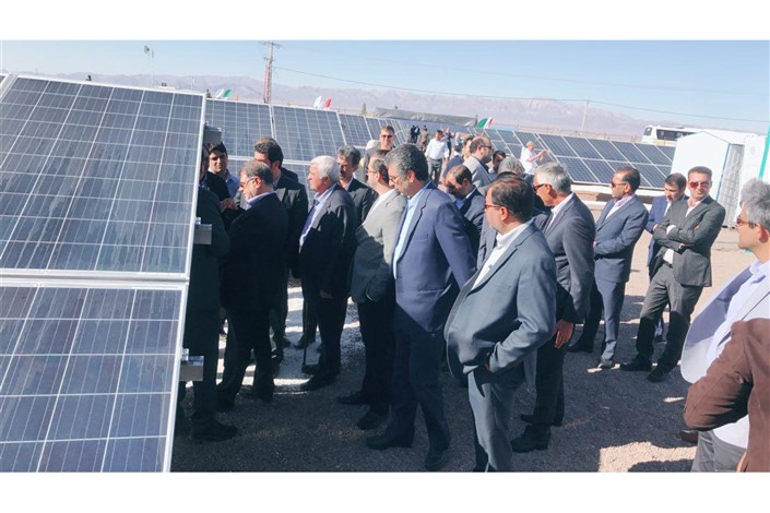 افتتاح نیروگاه یک و دو دهم مگاواتی خورشیدی در رفسنجان