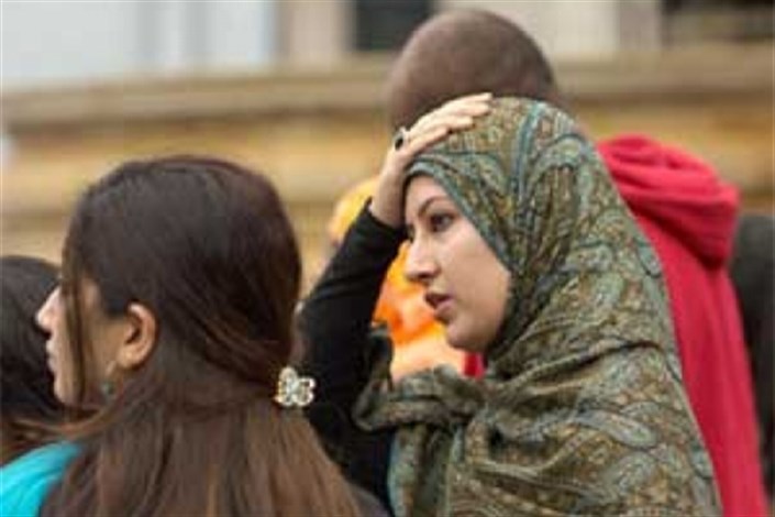 تهدید مسلمانان انگلیس به حمله با اسید