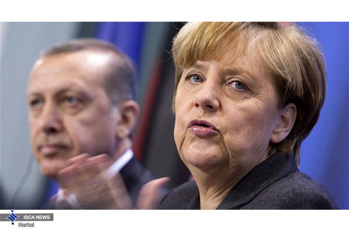 انتقاد مرکل از تازه‌ترین بازداشت شهروندان آلمانی از سوی ترکیه