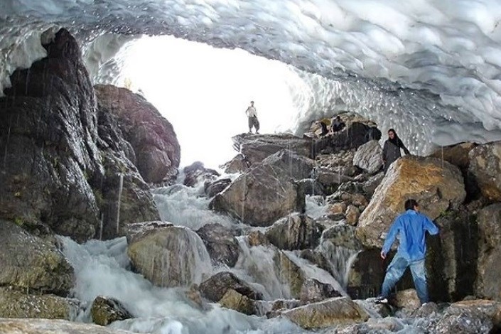 کشته شدن دو جوان در غار یخی چهارمحال و بختیاری