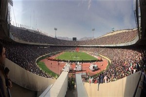 حواشی دربی ۱۰۰ پیش از شروع بازی/ بیش از سه هزار تماشاگر در ورزشگاه آزادی حضور دارند