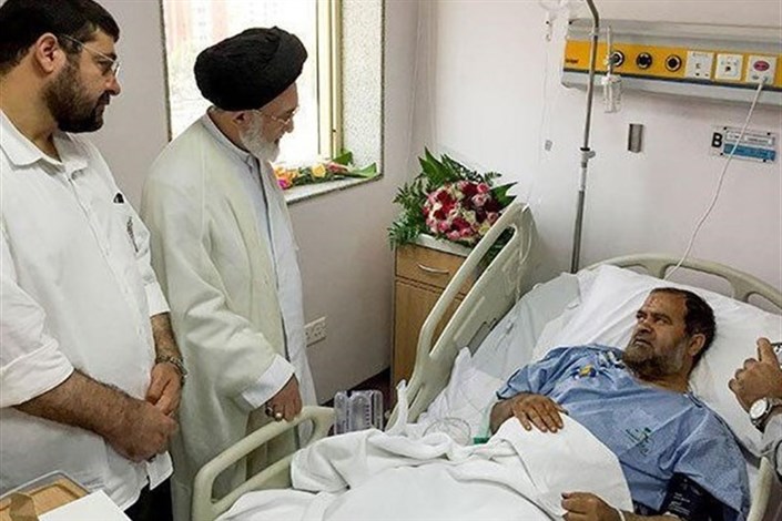 روحانی مجروح کاروان حجاج ایرانی: ضارب پس از مجروح کردن من  در تاریکی فرار کرد/عکس