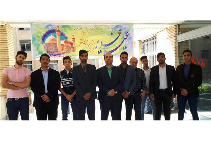 بازدید اعضای کانون دانشجویی هلال احمر دانشگاه آزاد اسلامی واحد شاهین شهر از سرای سالمندان