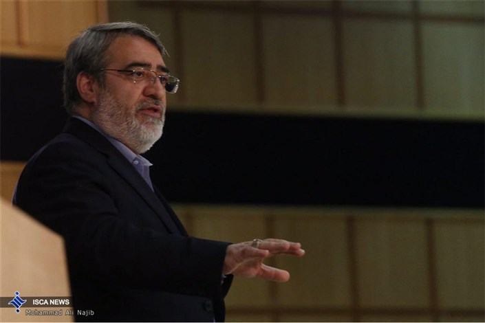  ورود وزیر کشور به کرمانشاه