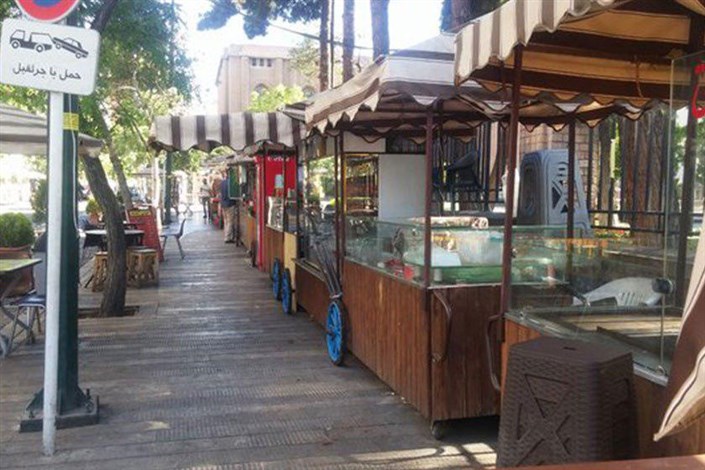 مخالفت  پلیس با تبدیل خیابان سی تیر به مکانی برای عرضه غذا و کافه