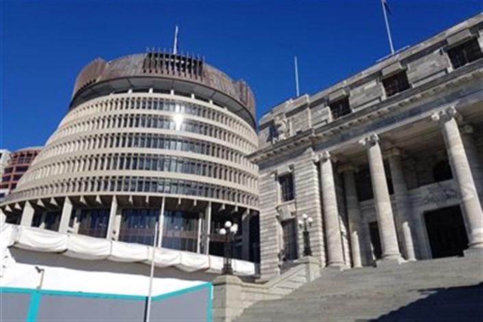 یک زن ایرانی تبار نماینده پارلمان نیوزیلند شد