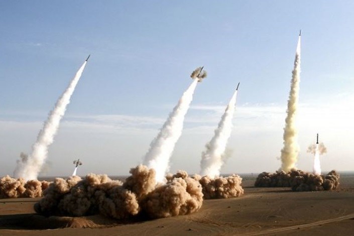 رویترز: ایران از برنامه موشکی‌اش دست نخواهد کشید 