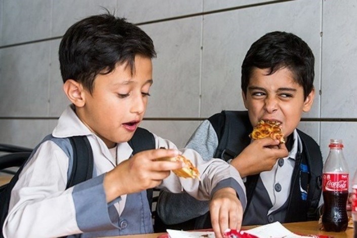 40درصد دانش آموزان ایرانی چاق هستند/توصیه های یک متخصص  در روز جهانی غذا