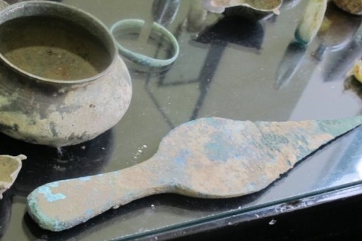 کشف اشیای عتیقه ۵۰۰۰ ساله در مازندران 