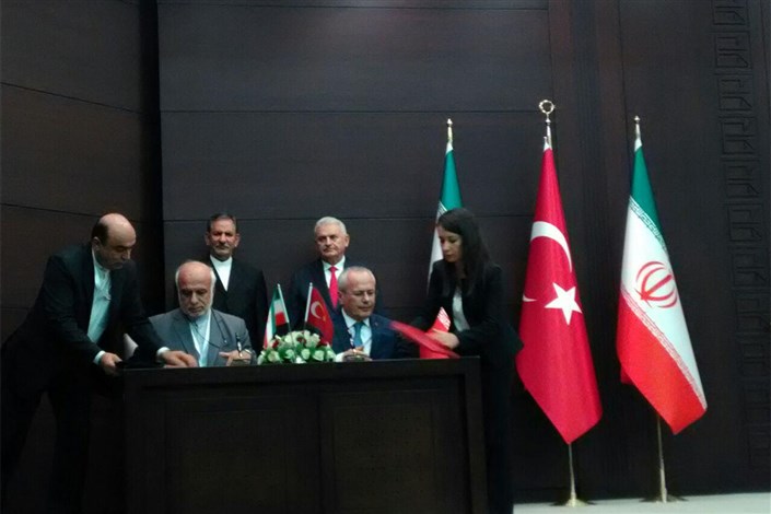  امضای دو سند همکاری در زمینه علوم و فناوری بین ایران و ترکیه