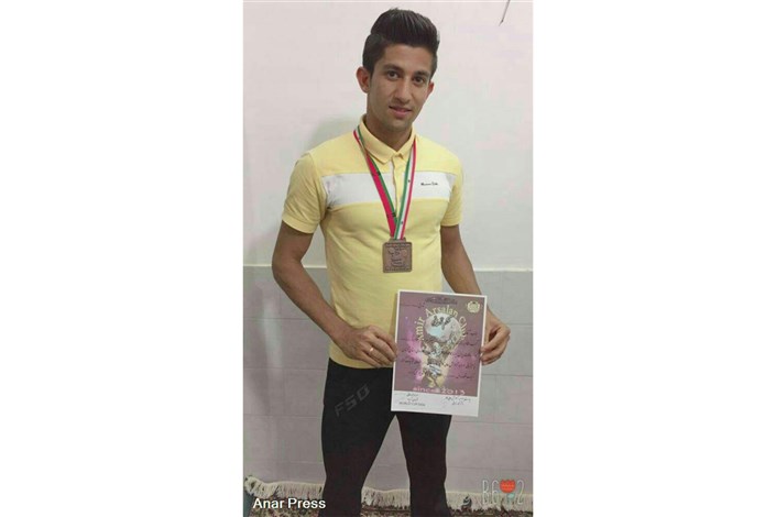 موفقیت دانشجوی دانشگاه آزاد اسلامی واحد انار در مسابقات قهرمانی سینه پرس