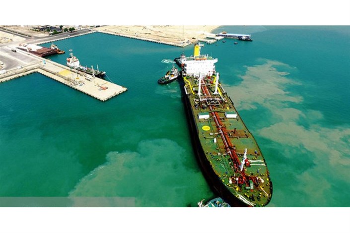 دومین شناور نفتکش اقیانوس پیما در بندر خلیج فارس پهلو گرفت