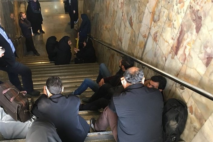 سرگردانی و حبس شهروندان و اهالی رسانه در متروی مصلی
