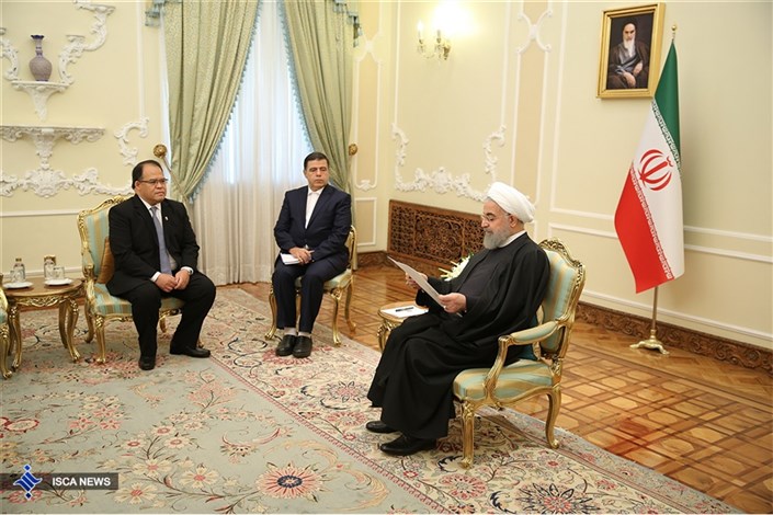 روحانی:‌ اراده بر توسعه روابط میان تهران و کلمبو است 