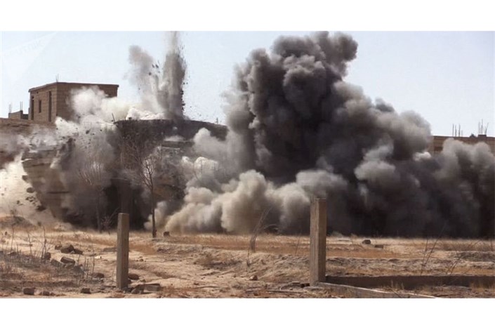 انفجار بمب داعش در اردوگاه پناهجویان دیرالزور