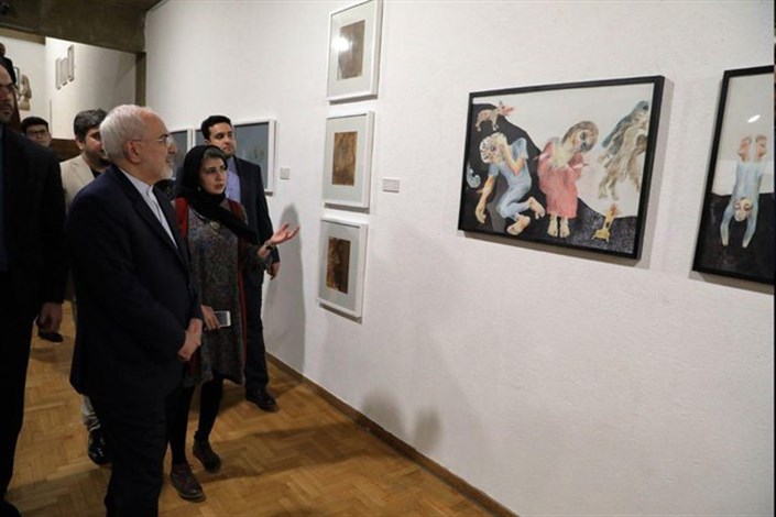  ظریف از نمایشگاه «نیمروز» بازدید کرد