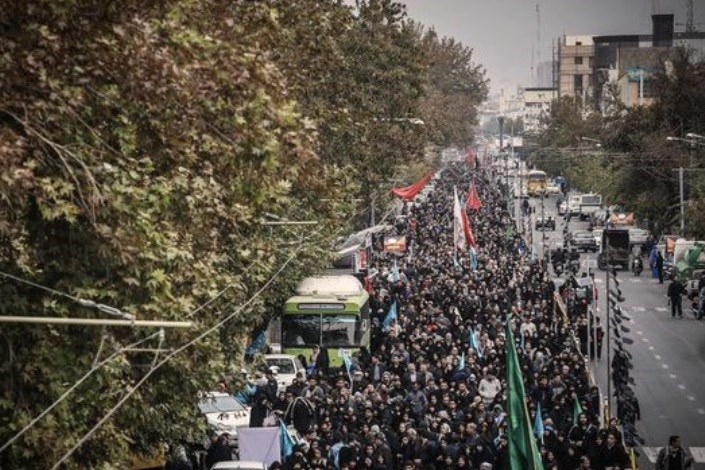 پیاده روی جاماندگان اربعین حسینی(ع) در تهران آغار شد 