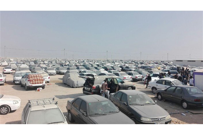 تردد۲۰۰ هزار خودرو در پارکینگ های مرز شلمچه+عکس