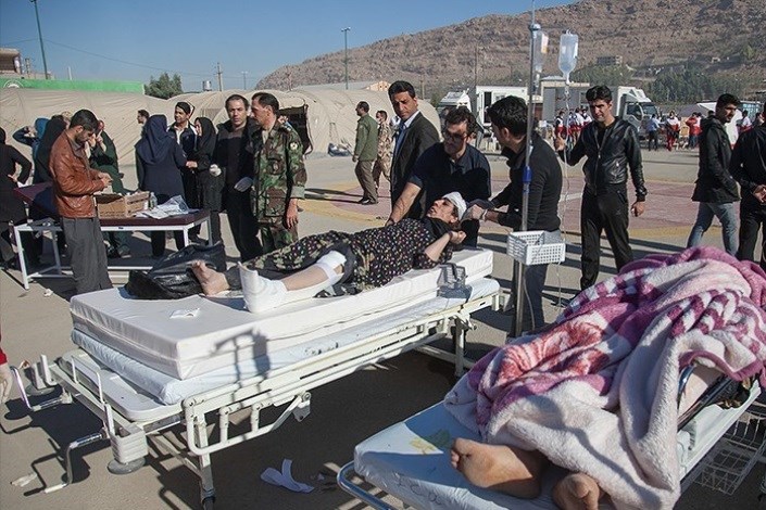 برپایی بیمارستان صحرایی ارتش در مناطق زلزله زده
