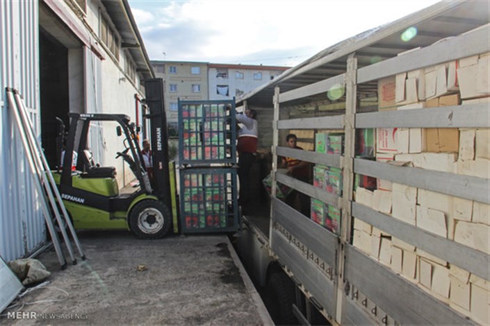ارسال اولین محموله امدادی شرکت برق همدان به مناطق زلزله زده