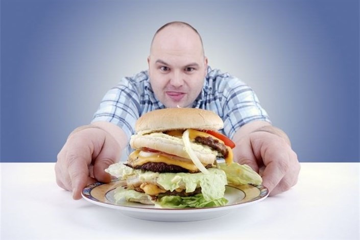  تند غذا خوردن  بروز چاقی و فشار خون بالا را 5.5 برابر افزایش می‌دهد