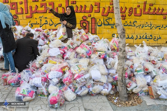 ارسال ۷۰۰ تن کمک مردم کرمانشاه به مناطق زلزله زده استان