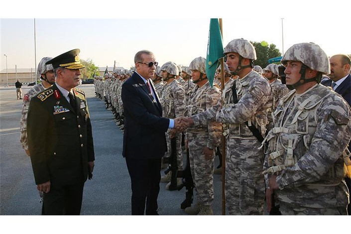بازدید اردوغان از فرماندهی نیروهای زمینی ترکیه در قطر