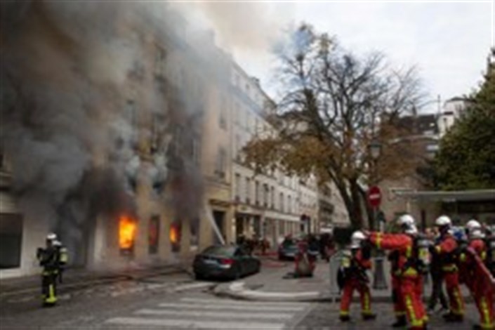 پاتوق نویسندگان فرانسوی آتش گرفت