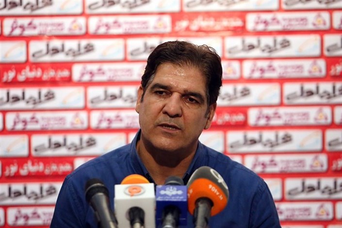 مهاجری: روزهای سختی را در فوتبال ایران می‌گذرانیم