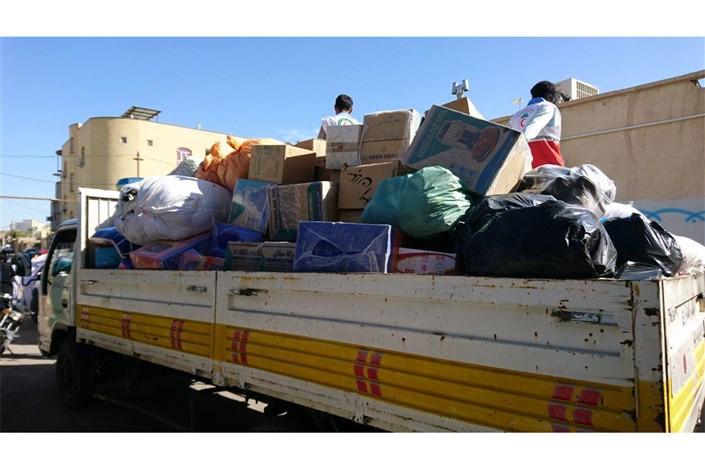 ارسال کمک های بازاریان ایرانشهر به مناطق زلزله زده غرب کشور