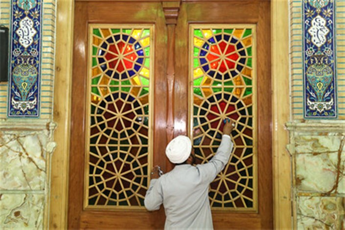 اعزام خادمان مسجد مقدس جمکران به مناطق زلزله‌زده استان کرمانشاه