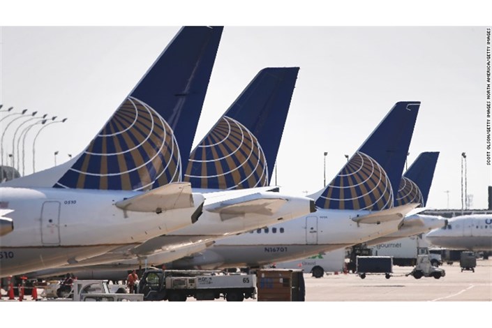 ترافیک سنگین هواپیماها در فرودگاه شیکاگو + عکس