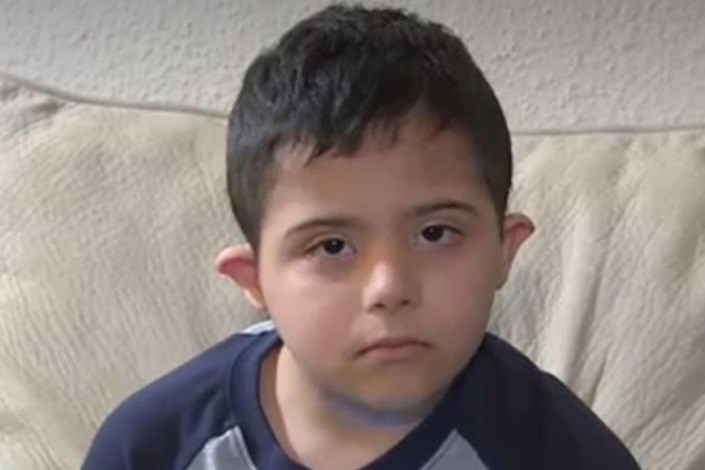 تحقیقات پلیس تگزاس در مورد یک بچه 6 ساله مسلمان مبتلا به سندروم داون 