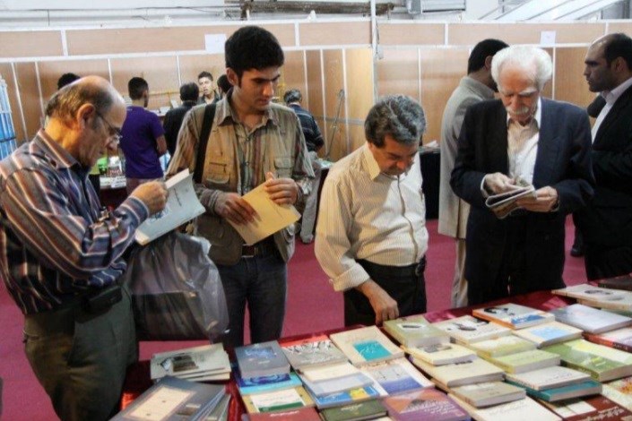  نمایشگاه کتاب استانی به  گیلان رسید