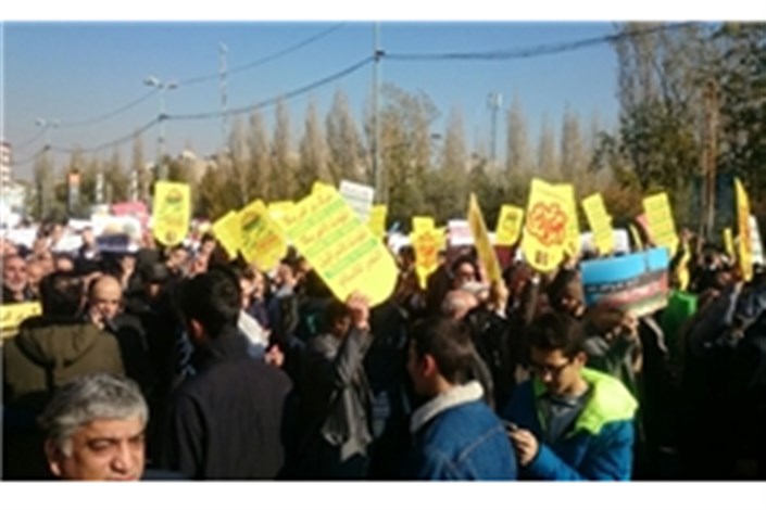 مردم تهران در محکومت انتقال پایتخت رژیم صهیونیستی به بیت‌المقدس تظاهرات کردند