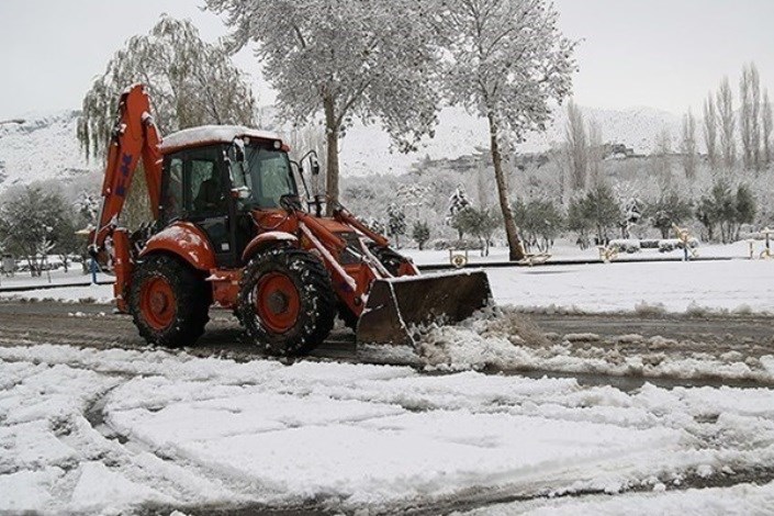 ۱۵ هزار کیلومتر از راه‌های استان اردبیل برف روبی شد