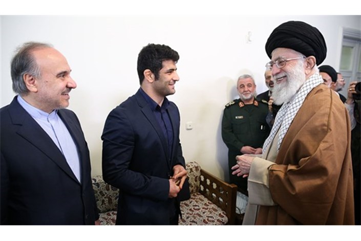 کریمی: از توجه ویژه رهبر معظم انقلاب اسلامی قدردانی می‌کنم/ امیدوارم پاسخگوی این محبت‌ها باشم