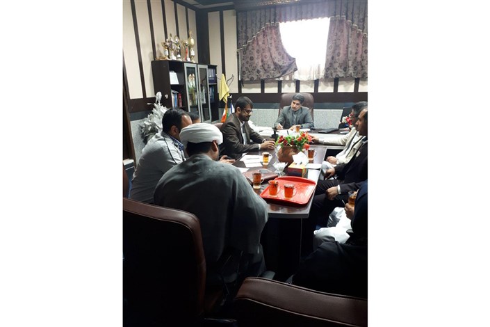 جلسه ستاد برگزاری هفته پژوهش و فناوری دانشگاه آزاد اسلامی واحد سراوان برگزار شد