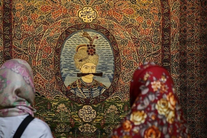موزه فرش ایران نبایدتبدیل به انبار فرش های نفیس شود