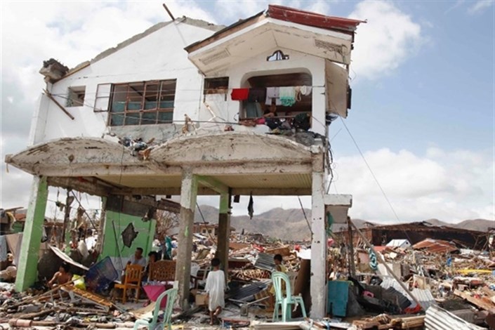آوارگی ده ها هزار نفر بر اثر  توفان در  فیلیپین