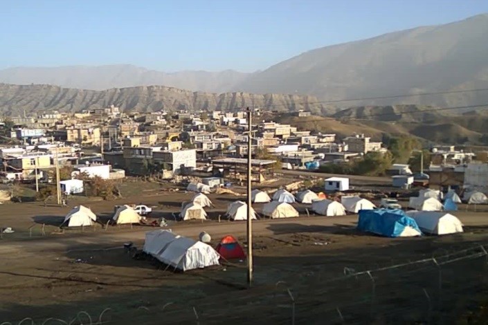  ارسال ۴۵ کانکس از سمنان به مناطق زلزله‌زده کرمانشاه