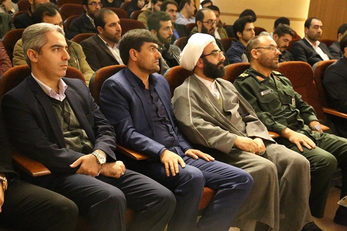  فرمانده سپاه استان کردستان از رئیس دانشگاه آزاد اسلامی سقز تجلیل کرد