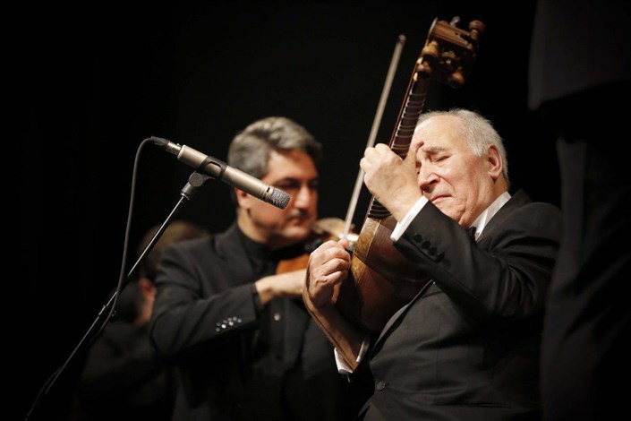 یلدای آذری‌ها با تارِ رامیز قلی‌اف و نوای ارکستر فرهنگ و هنر  برگزارشد